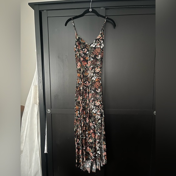A&F floral dress with tie belt - Picture 2 of 4